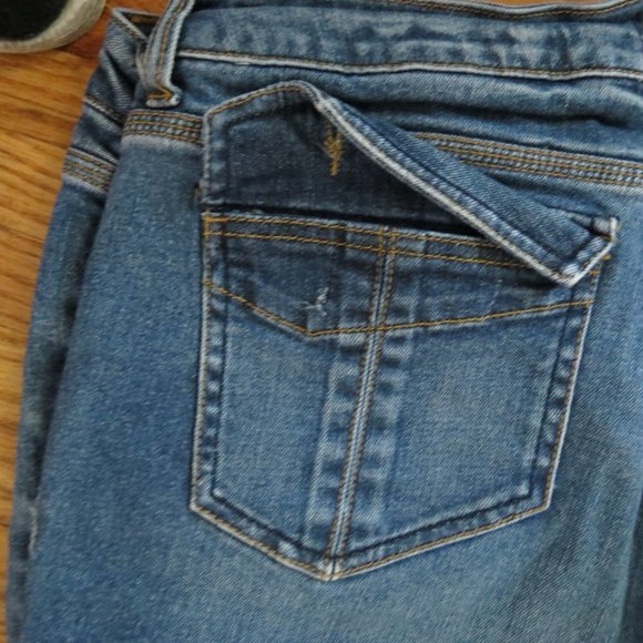 Genuine Volcom Brand Jeans - Picture 4 of 8